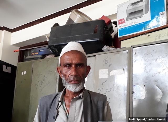 Ghulam Hassan Parray, who lost his 14-year old son Adil Ahmad in 2007, has been fighting a legal battle for a decade at Srinagar’s Motor Accident Claims Tribunal. (Photo: IndiaSpend) Ghulam Hassan Parray, who lost his 14-year old son Adil Ahmad in 2007, has been fighting a legal battle for a decade at Srinagar’s Motor Accident Claims Tribunal. (Photo: IndiaSpend)