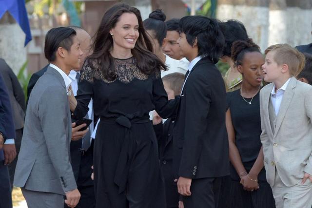 This file photo taken on February 17, 2017 shows Hollywood star Angelina Jolie (2nd L) and her children including Maddox Jolie-Pitt (C) as they gather at the royal residence for a meeting with Cambodian King Norodom Sihamoni in Siem Reap. (AFP) This file photo taken on February 17, 2017 shows Hollywood star Angelina Jolie (2nd L) and her children including Maddox Jolie-Pitt (C) as they gather at the royal residence for a meeting with Cambodian King Norodom Sihamoni in Siem Reap. (AFP)