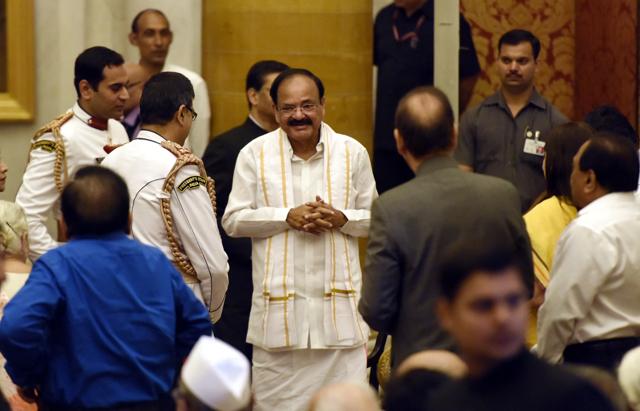 Vice president M Venkaiah Naidu meets guests before take administering oath at the Durbar Hall in Rashtrapati Bhawan in New Delhi on Friday. (Sonu Mehta/HT PHOTO) Vice president M Venkaiah Naidu meets guests before take administering oath at the Durbar Hall in Rashtrapati Bhawan in New Delhi on Friday. (Sonu Mehta/HT PHOTO)