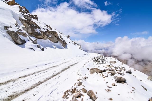 Khardung La pass. (Shutterstock) Khardung La pass. (Shutterstock)