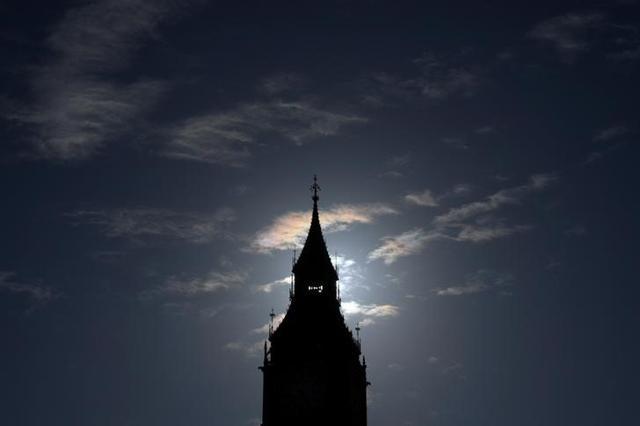 The Big Ben clock tower is seen above the Houses of Parliament, in central London, Britain June 26, 2017. (Reuters File Photo) The Big Ben clock tower is seen above the Houses of Parliament, in central London, Britain June 26, 2017. (Reuters File Photo)