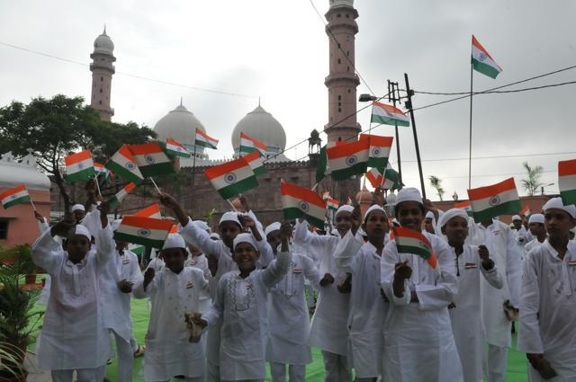Students of madarsa Darul Uloom Taj-ul-Masajid in Bhopal celebrate Independence day on Tuesday. (Mujeeb Faruqui/HT Photo) Students of madarsa Darul Uloom Taj-ul-Masajid in Bhopal celebrate Independence day on Tuesday. (Mujeeb Faruqui/HT Photo)