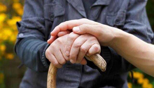 The analysis revealed that current smoking in older people was associated with risk of developing frailty, though former smokers did not appear to be at higher risk. (Shutterstock) The analysis revealed that current smoking in older people was associated with risk of developing frailty, though former smokers did not appear to be at higher risk. (Shutterstock)