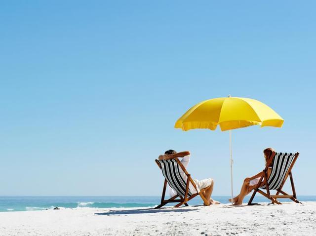 Head to the beach for a view of the ocean, which can also give mental health a boost. (Shutterstock)