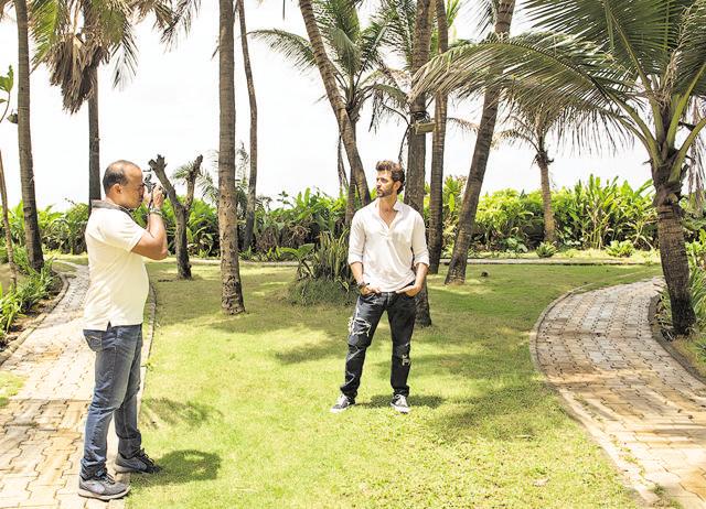 Hrithik Roshan says if not an actor, there is a good chance that he would have become either a photographer or would have done something related to photography. (HT Photo)