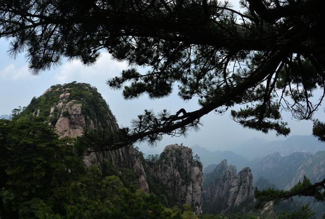 Granite rock formations at the Huangshan (Yellow Mountains) park in Anhui Province. (Mark Ralston / AFP) Granite rock formations at the Huangshan (Yellow Mountains) park in Anhui Province. (Mark Ralston / AFP)