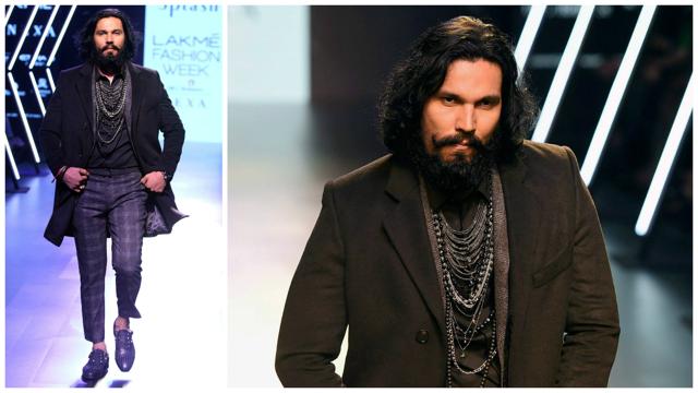 Randeep Hooda walks the ramp to display the creation of designer Splash.