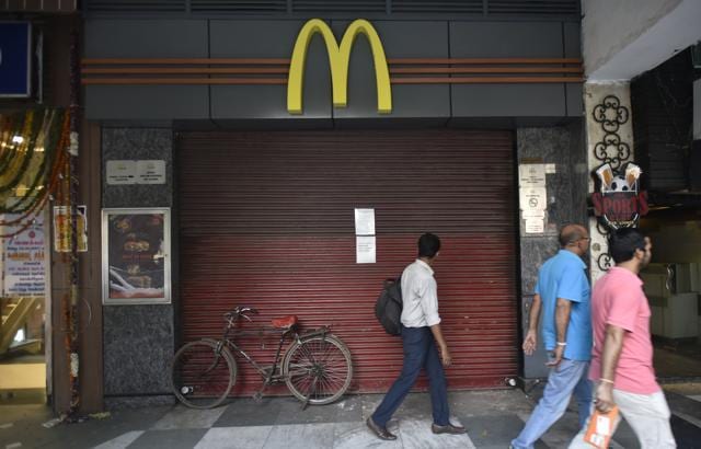 A shut McDonald's outlet at Connaught place in New Delhi, India, on Monday, August 21, 2017. (Ravi Choudhary/HT PHOTO) A shut McDonald's outlet at Connaught place in New Delhi, India, on Monday, August 21, 2017. (Ravi Choudhary/HT PHOTO)