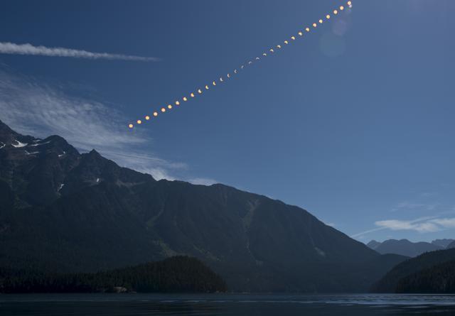 NASA captioned this image ‘Glory of the Heavens’. ( (NASA/Bill Ingalls))