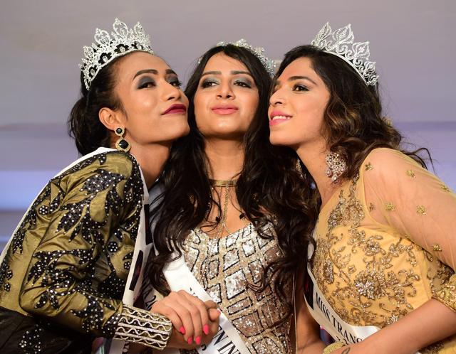 Gurugram: Kolkata transwoman Nitasha, winner of the Miss Transqueen India 2017 title, poses for a picture with 1st Runners Up LoiLoi from Manipur and 2nd Runners up Ragasya from Chennai. (PTI)