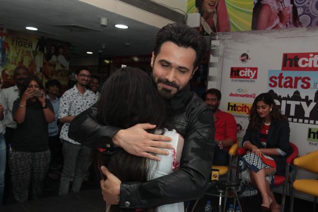 Emraan Hashmi made a die-hard fan’s day when he gave her a hug. (Photo: Shivam Saxena/HT)