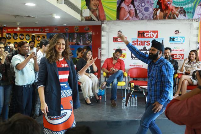 Ileana set the dance floor on fire when she grooved to the song Mere Rashke Qamar with this fan. (Photo: Amal KS/HT)