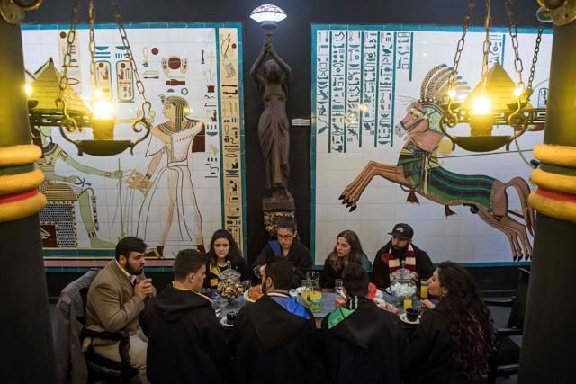 Students of the School of Magic and Witchcraft have tea in a castle. (AFP Photo) Students of the School of Magic and Witchcraft have tea in a castle. (AFP Photo)