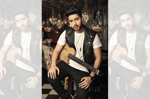Armaan wears a jacket, T-shirt and trousers from Zara (Shivangi Kulkarni) Armaan wears a jacket, T-shirt and trousers from Zara (Shivangi Kulkarni)