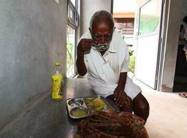 While some argue that the canteens are more needed in rural areas, others say it is the urban poor who will be better serviced by such initiatives since, unlike their rural counterparts, they can’t grow their own food. While some argue that the canteens are more needed in rural areas, others say it is the urban poor who will be better serviced by such initiatives since, unlike their rural counterparts, they can’t grow their own food.