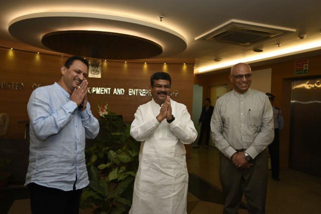 Minister of Skill Development and Entrepreneurship Dharmendra Pradhan (C) arrives to assume charge of his portfolio at the Ministry of Skill Development & Entrepreneurship. (Sonu Mehta / HT Photo) Minister of Skill Development and Entrepreneurship Dharmendra Pradhan (C) arrives to assume charge of his portfolio at the Ministry of Skill Development & Entrepreneurship. (Sonu Mehta / HT Photo)