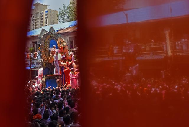 All eyes on the Lord. (Satyabrata Tripathy/HT Photo)
