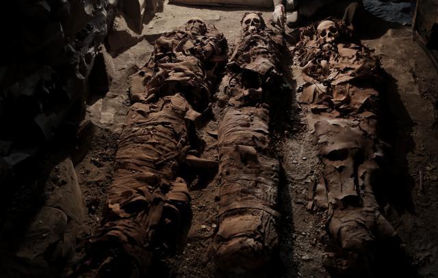 Mummies found in the New Kingdom tomb that belongs to a royal goldsmith in a burial shaft, in Luxor, Egypt on September 9. (AP) Mummies found in the New Kingdom tomb that belongs to a royal goldsmith in a burial shaft, in Luxor, Egypt on September 9. (AP)