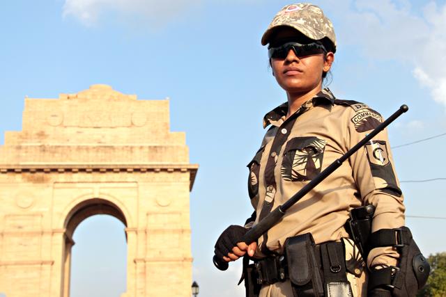 This baton, part of the commandos’ security kit, weighs less than 650gm and is expandable. The glasses are photochromatic and can resist even 12-gauge shotgun shells. (Shivam Saxena/ HT Photo ) This baton, part of the commandos’ security kit, weighs less than 650gm and is expandable. The glasses are photochromatic and can resist even 12-gauge shotgun shells. (Shivam Saxena/ HT Photo )
