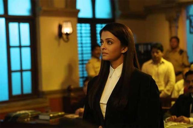 Aishwarya played a lawyer in Jazbaa. Aishwarya played a lawyer in Jazbaa.