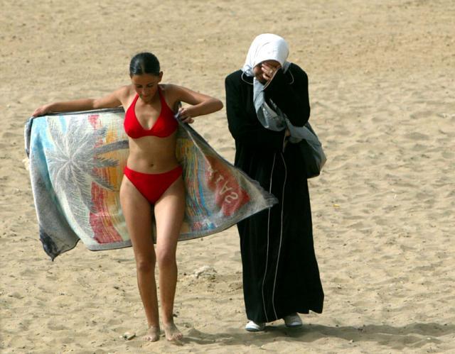 A girl wearing a bikini, 2003. Zohra Bensemra. Courtesy of IVAM. (AFP)