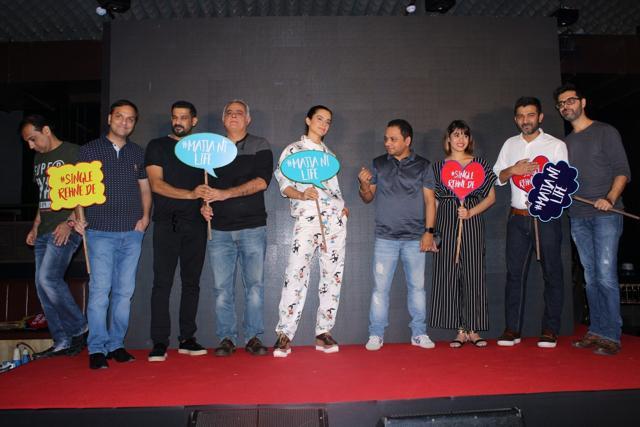 Kangana Ranaut, singer Shalmali Kholgade, music composer duo Sachinâ Jigar and Hansal Mehta during the song launch of Simran. (IANS) Kangana Ranaut, singer Shalmali Kholgade, music composer duo Sachinâ Jigar and Hansal Mehta during the song launch of Simran. (IANS)