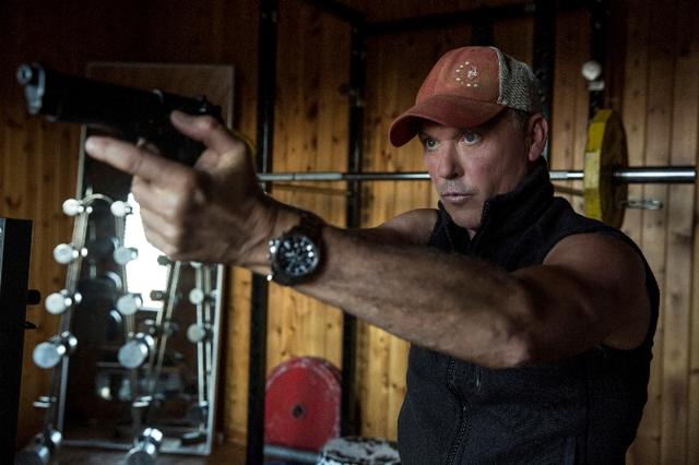The only thing that makes the film watchable at all is the supercharged performance by Michael Keaton in the role of trainer / mentor.