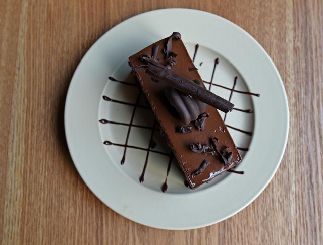 The chocolate mudslide pastries that we got as compensation for the Oreo cheesecake we couldn’t eat, were the best part of the meal. (Satyabrata Tripathy / HT Photo)