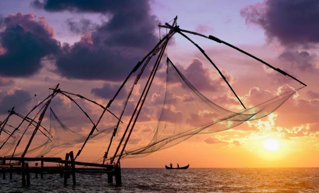 The Chinese fishing nets at Fort Kohi beach. (HT Photo) The Chinese fishing nets at Fort Kohi beach. (HT Photo)