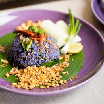 Butter pea flower. (Nara Thai) Butter pea flower. (Nara Thai)