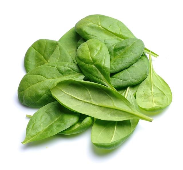Fibre from green leafy vegetables like spinach helps lower blood cholesterol, and stabilises blood sugar levels (Shutterstock)