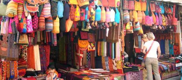 Buy some bags and jewellery from the Pushkar market. Buy some bags and jewellery from the Pushkar market.