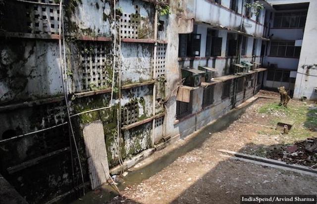The building which houses the paediatric and labour wards at the MGM Medical College, Jamshedpur. “It is not possible to keep the hospital premises clean with this crowd,” MGM’s medical superintendent B Bhushan said, adding, “There is no lack of funds in the hospital, just shortage of staff across departments.” The building which houses the paediatric and labour wards at the MGM Medical College, Jamshedpur. “It is not possible to keep the hospital premises clean with this crowd,” MGM’s medical superintendent B Bhushan said, adding, “There is no lack of funds in the hospital, just shortage of staff across departments.”