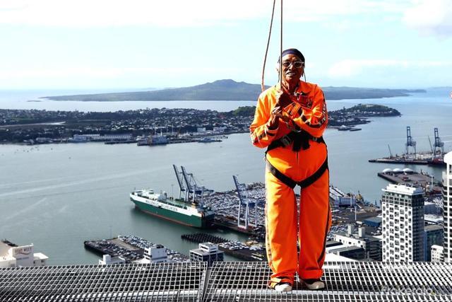 Mann Kaur preparing to skywalk around Auckland’s Sky Tower during her trip to the city for the World Masters Games (HT Photo) Mann Kaur preparing to skywalk around Auckland’s Sky Tower during her trip to the city for the World Masters Games (HT Photo)