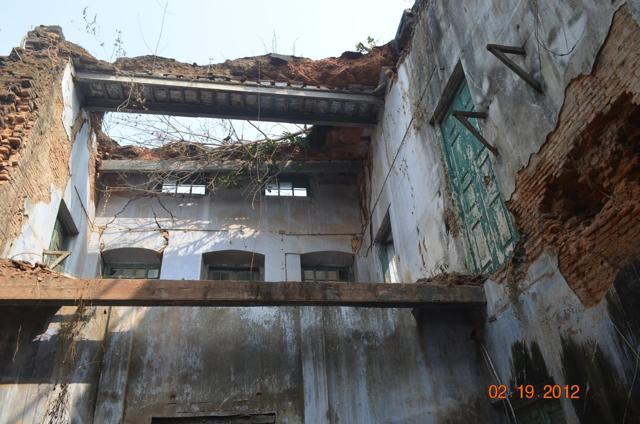 The tavern was rebuilt from this dilapidated state. (Photo courtesy: Manish Chakraborty) The tavern was rebuilt from this dilapidated state. (Photo courtesy: Manish Chakraborty)