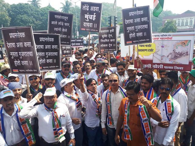 A group of protesters at the venue. (Bhushan Koyande) A group of protesters at the venue. (Bhushan Koyande)