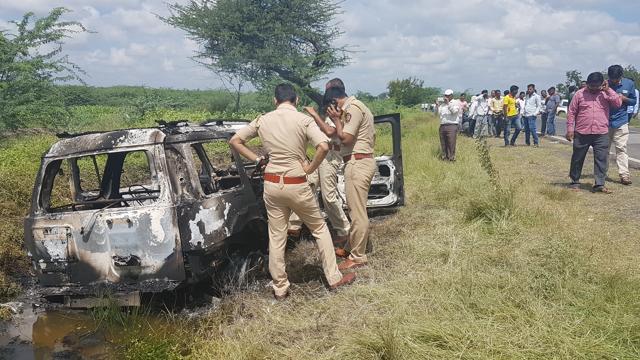 A vehicle hit two girls in Baramati and killed them on Thursday in Baramati. (HT PHOTO)