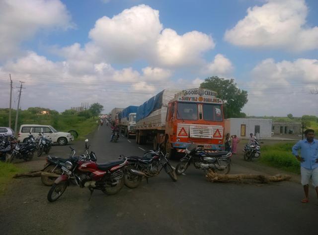 Vehicle movement was stopped after the accident in Baramati on Thursday. (HT PHOTO)