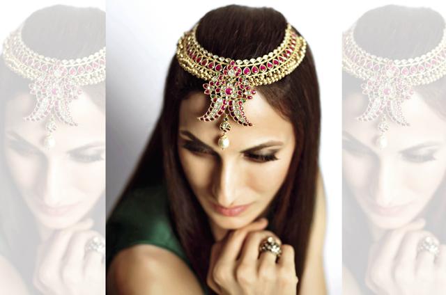 Necklace from Neeraj Gupta, Mangatrai, ring from Ghanasingh – Be True; ensemble by James Ferriera at Angasutra (Nishat Fatima) Necklace from Neeraj Gupta, Mangatrai, ring from Ghanasingh – Be True; ensemble by James Ferriera at Angasutra (Nishat Fatima)