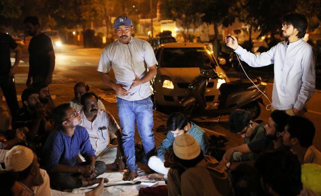 Satyaveer Yadav, a homeless person from Uttar Pradesh, turned his life around and now has his own house. (Manoj Verma/HT Photo) Satyaveer Yadav, a homeless person from Uttar Pradesh, turned his life around and now has his own house. (Manoj Verma/HT Photo)