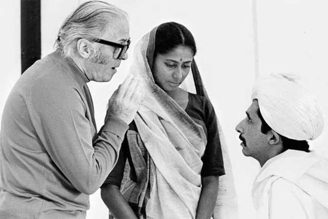 Richard Attenborough auditioning Naseeruddin Shah and Smita Patil for Gandhi. (Photograph courtesy Penguin India) Richard Attenborough auditioning Naseeruddin Shah and Smita Patil for Gandhi. (Photograph courtesy Penguin India)