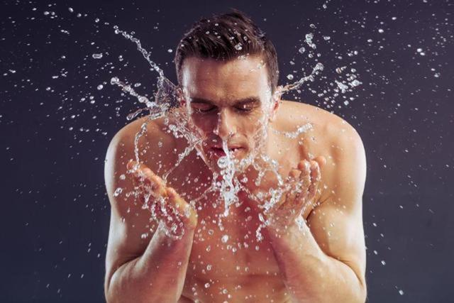 Cleanse your face at the beginning and end of the day. (Shutterstock) Cleanse your face at the beginning and end of the day. (Shutterstock)