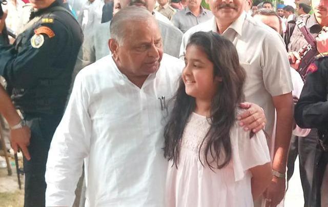 Mulayam with his grand-daughter Tina, who is Akhilesh’s daughter. (Sughar Singh / HT Photo) Mulayam with his grand-daughter Tina, who is Akhilesh’s daughter. (Sughar Singh / HT Photo)