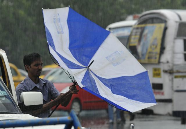 Strong wind accompanied the rain since Thursday morning. (HT Photo)