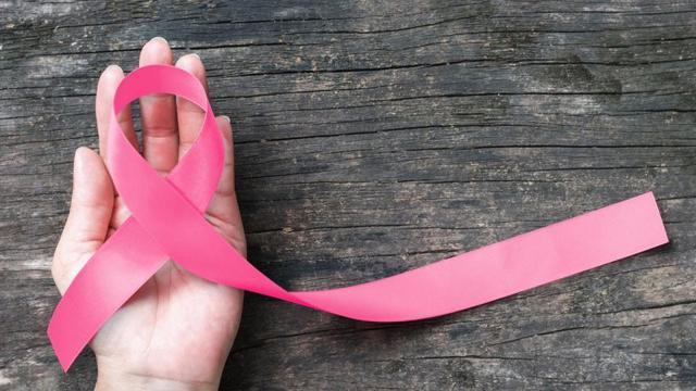 Breast self-examination takes less than three minutes. (Shutterstock) Breast self-examination takes less than three minutes. (Shutterstock)