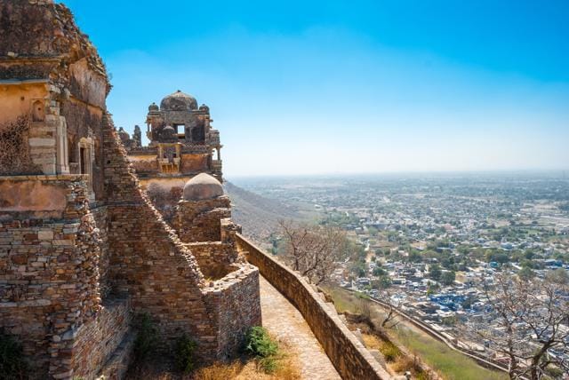 Sitting in southern part of Rajasthan, two hours away from Udaipur, Chittorgarh Fort was built in the seventh century. (Shutterstock)