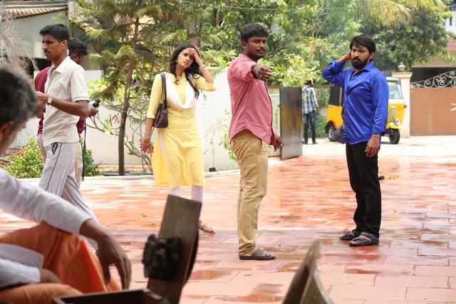 A still from the sets of Meyaadha Maan.