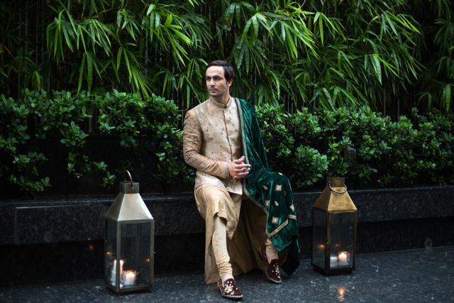 The velvet odhni in the deep emerald hue offsets the champagne separates beautifully. If you are the groom’s best friend, this is a great pick. (Jasjeet Plaha/HT Photo) The velvet odhni in the deep emerald hue offsets the champagne separates beautifully. If you are the groom’s best friend, this is a great pick. (Jasjeet Plaha/HT Photo)
