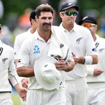 New Zealand's Colin de Grandhomme (C) is their No. 1 pace bowling all-rounder. (AFP) New Zealand's Colin de Grandhomme (C) is their No. 1 pace bowling all-rounder. (AFP)