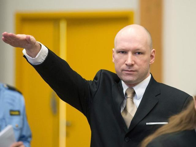 Norwegian mass killer Anders Behring Breivik makes a Nazi salute as he arrives to a makeshift court in Skien prison’s gym on March 15, 2016 in Skien, 130 km south west of Oslo. (AFP file photo) Norwegian mass killer Anders Behring Breivik makes a Nazi salute as he arrives to a makeshift court in Skien prison’s gym on March 15, 2016 in Skien, 130 km south west of Oslo. (AFP file photo)